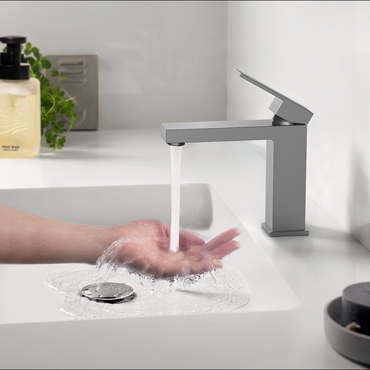 Single Hole Bathroom Faucet AB000000