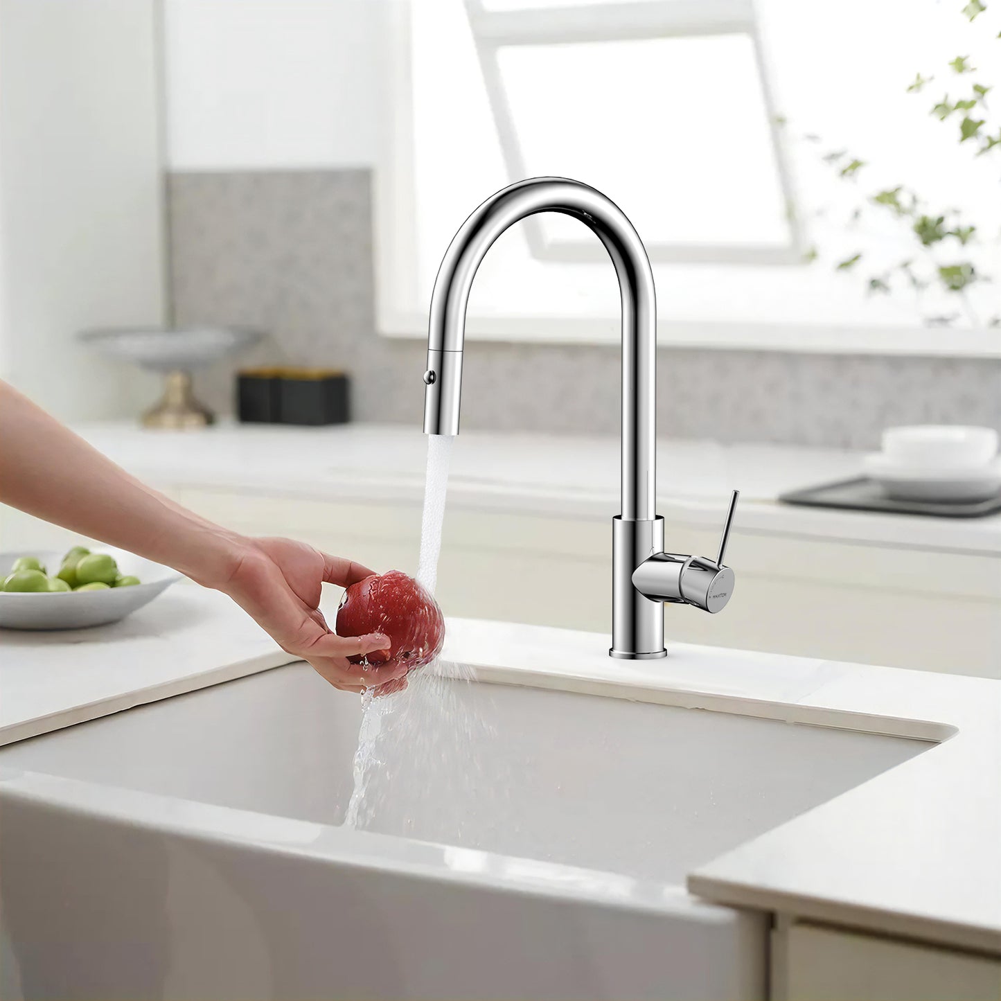 Single Handle High-Arc Solid Brass Pull-Down Kitchen Faucet (Model: iKON-KFB1059)